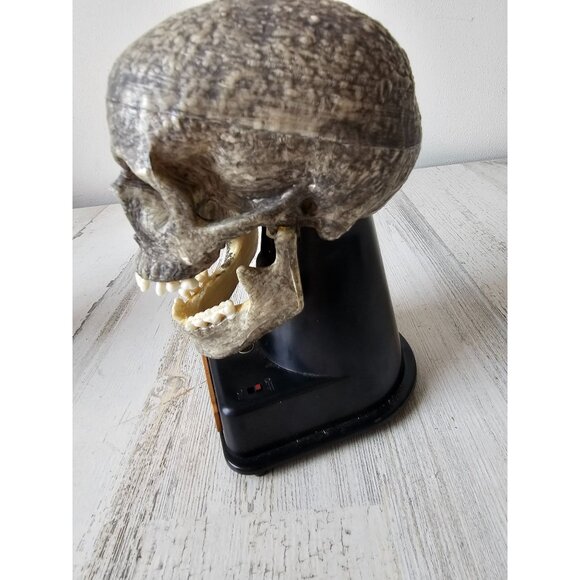 Vintage paper magic jabber‎ jaw AS IS skeleton Halloween decor statue prop - Picture 2 of 7
